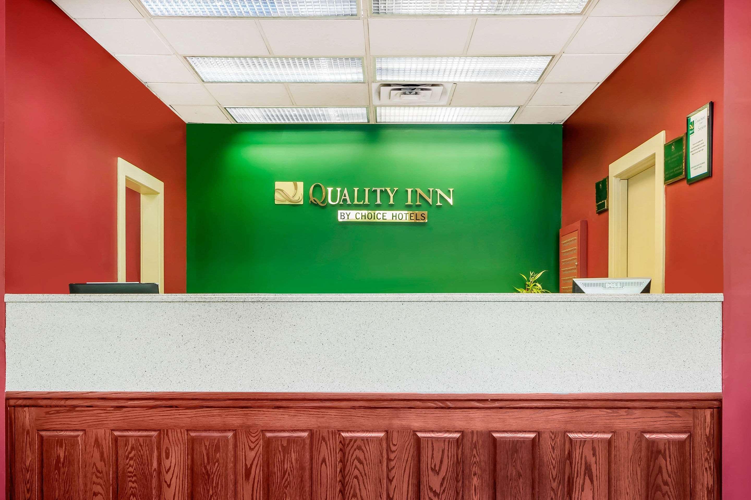 Quality Inn London Exterior foto